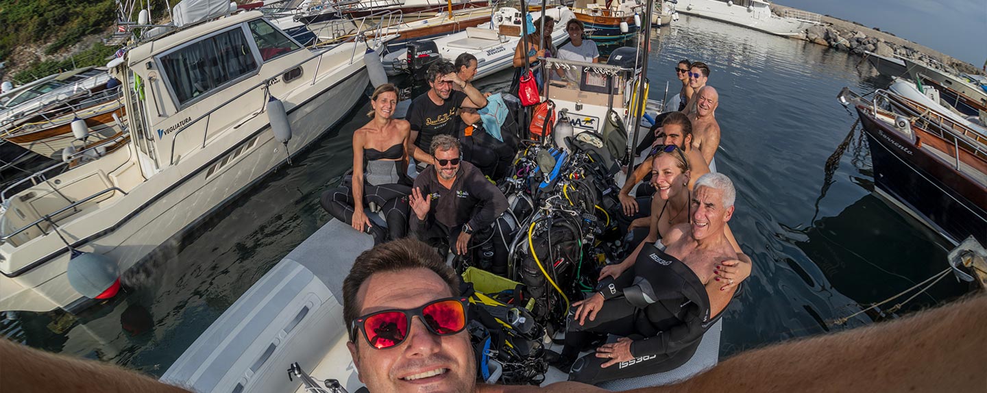 Book Your Dive with BlueKeys